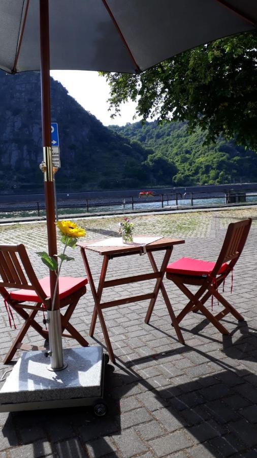Pension / Ferienwohnungen Scheid Kestert Εξωτερικό φωτογραφία